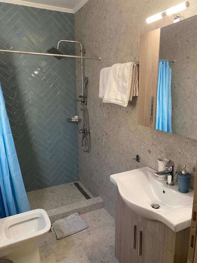 Le Bijou Luxury Rooms & Suites Veria  Bagian luar foto