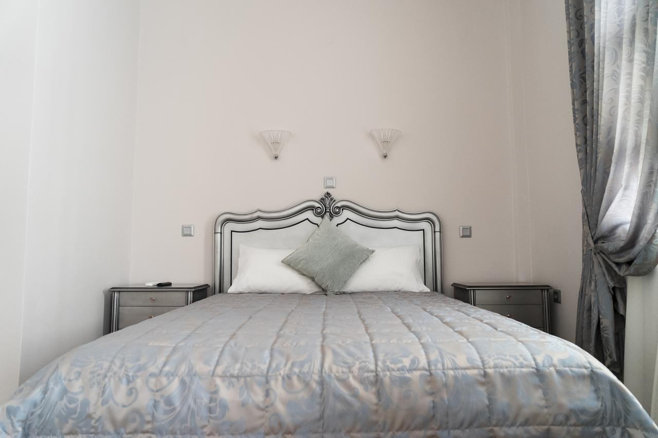 Le Bijou Luxury Rooms & Suites Veria  Bagian luar foto